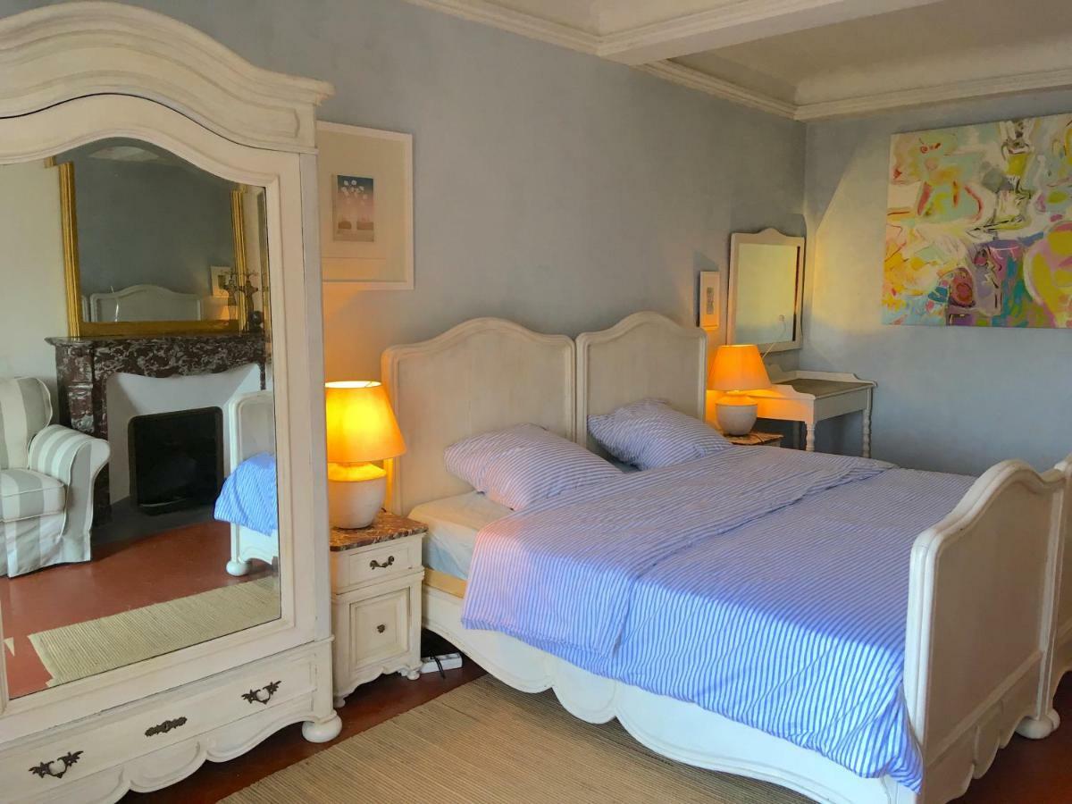 Les Chapeliers Bed & Breakfast Claviers Exterior photo